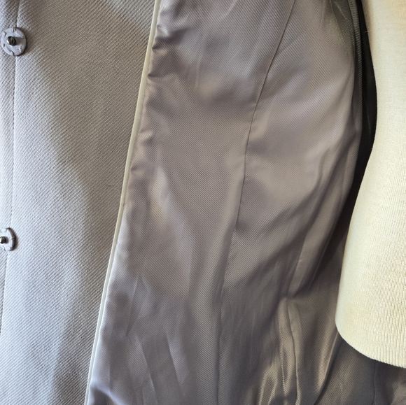 Banana Republic Light Gray Collarless Coat. Size XS - Picture 7 of 12